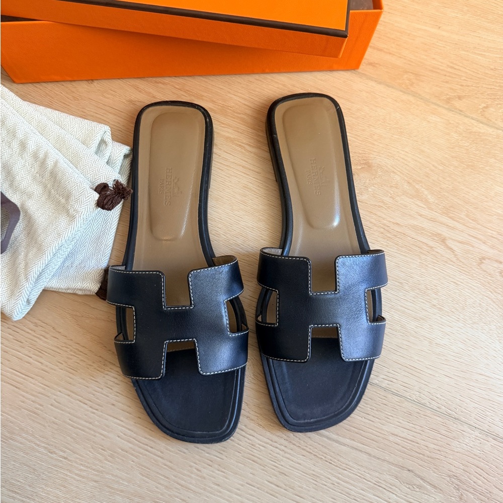 Authentic Hermes Oran Sandals - Black - 38.5 (Fits 7.5!) - Picture 6 of 14